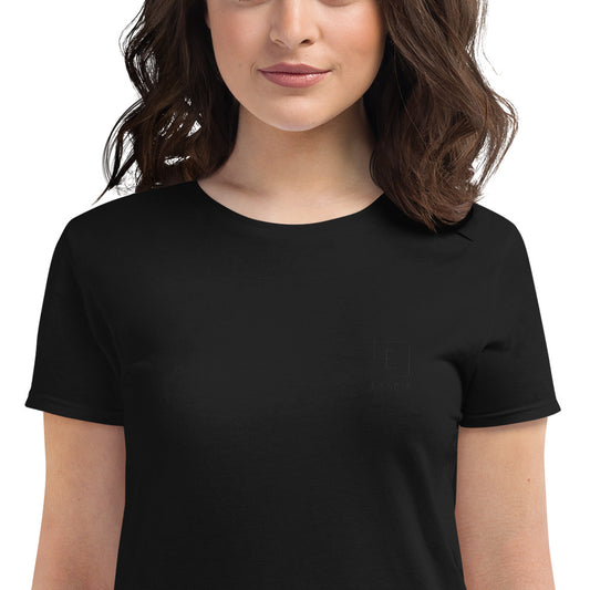 Women's Embroidered Logo Short Sleeve T-Shirt in Black